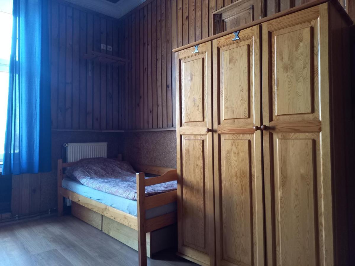 Pokoj 4 Osobowy W Centrum Gdanska Z Aneksem Kuchennym Rooms To Let Exterior photo